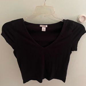 Cropped v-neck